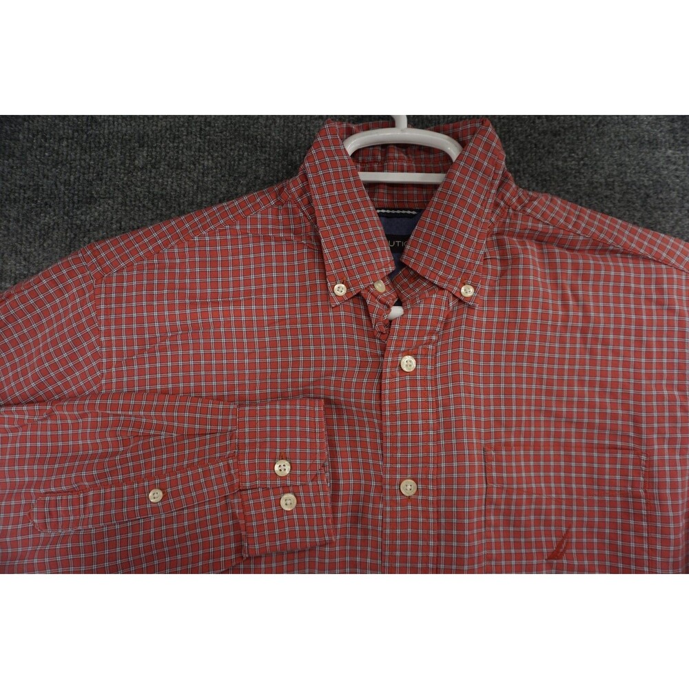 Nautica Shirt Mens Medium Red Plaid Button Down Long Sleeve Cotton